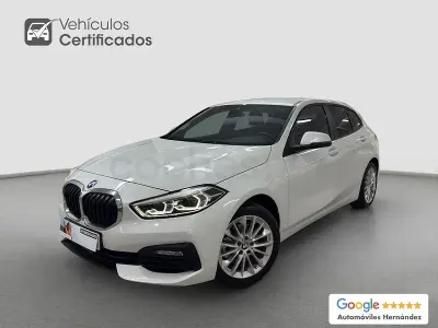 Usado BMW 118 Sport Line 140 CV (102 kW) 2020 Blanco Berlina