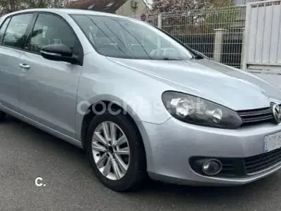 Usado VW Golf VII 105 CV (77 kW) 2012 Gris / plata Berlina