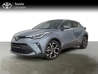 Usado Toyota C-HR Advance 184 CV (135 kW) 2021 Gris / plata SUV