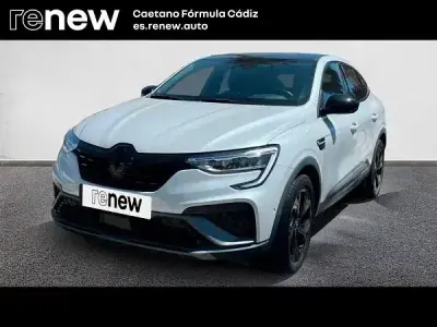 Usado Renault Arkana 145 CV (106 kW) 2023 Rojo SUV