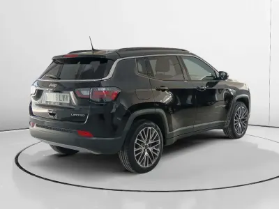 Usado Jeep Compass Limited 131 CV (96 kW) 2022 Negro SUV