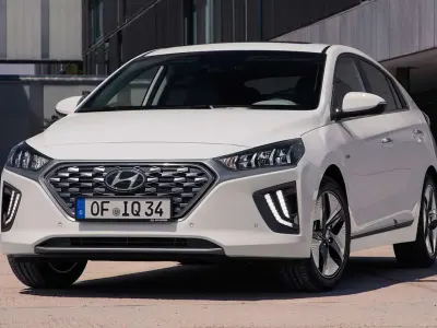 Usado Hyundai Ioniq 141 CV (103 kW) 2022 Gris Utilitario
