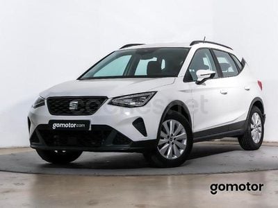 Usado Seat Arona Style 110 CV (80 kW) 2023 Blanco SUV