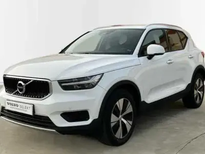Usado Volvo XC40 Momentum 2021 Blanco SUV