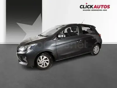 Usado Mitsubishi Space Star Motion 71 CV (52 kW) 2024 Gris / plata Utilitario