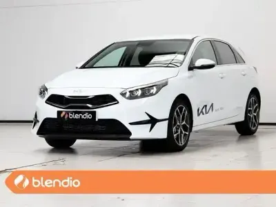 Usado Kia Ceed 160 CV (117 kW) 2024 Gris Utilitario