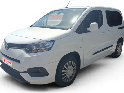Usado Toyota Proace Verso Active 102 CV (75 kW) 2021 Blanco Familiar