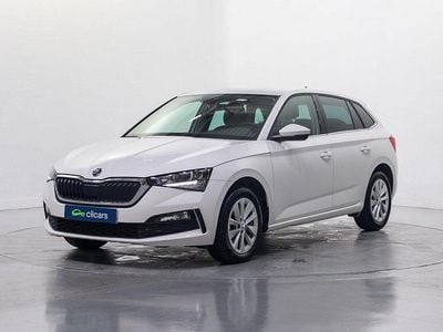 Usado Skoda Scala Selection 116 CV (85 kW) 2023 Blanco Utilitario