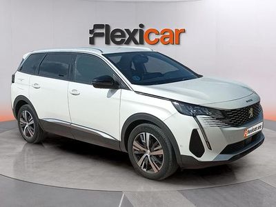 Usado Peugeot 5008 Allure 131 CV (96 kW) 2023 Blanco SUV