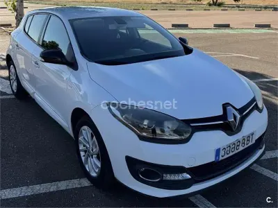 Usado Renault Mégane III LIMITED 115 CV (84 kW) 2014 Blanco Berlina
