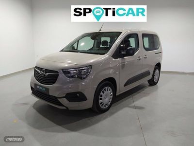 Beige Usado 2021 Opel Combo Edition+ Monovolumen | 24.700 €