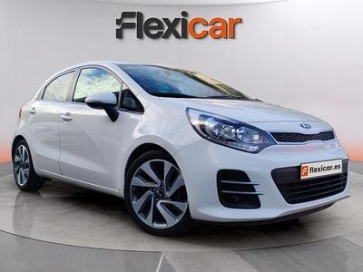 Usado Kia Rio 84 CV (61 kW) 2016 Blanco Utilitario