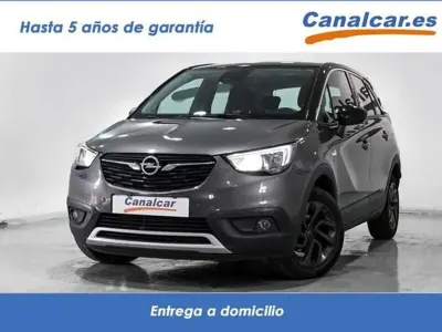 Usado Opel Crossland Innovation 102 CV (75 kW) 2019 Gris SUV