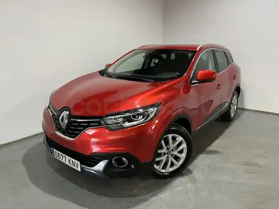 Begagnad Renault Kadjar Zen 130 HK (95 kW) 2018 Röd SUV