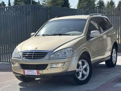 Usado Ssangyong (KGM) Kyron Limited 165 CV (121 kW) 2007 Beige SUV