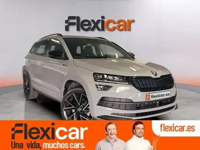 Usado Skoda Karoq Style 150 CV (110 kW) 2022 Verde SUV