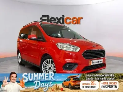 Usado Ford Tourneo Courier Trend 100 CV (73 kW) 2019 Rojo Monovolumen