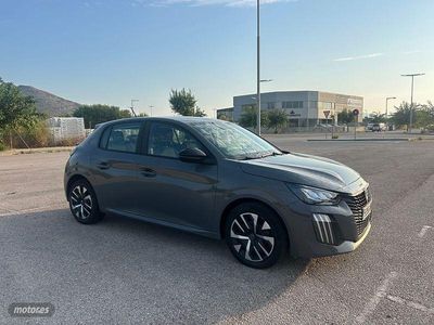 Usado Peugeot 208 Active 100 CV (73 kW) 2024 Gris / plata Utilitario