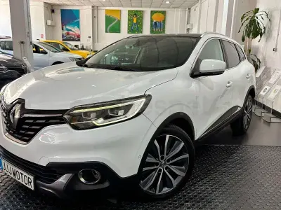 Usado Renault Kadjar Zen 130 CV (95 kW) 2016 Blanco SUV