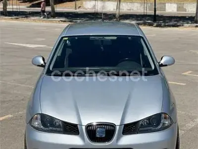 Usado Seat Ibiza Sport 100 CV (73 kW) 2005 Gris / plata Utilitario