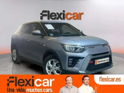Usado SsangYong Tivoli 150 CV (110 kW) 2025 Gris SUV