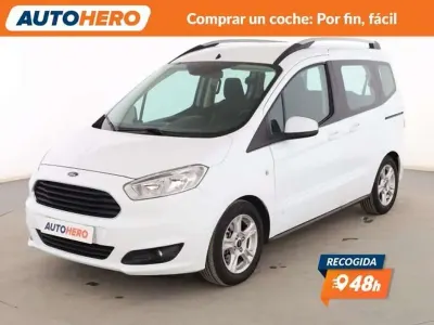 Usado Ford Tourneo Courier Trend 97 CV (71 kW) 2015 Blanco Monovolumen