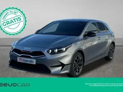 Nuevo Kia Ceed Style 100 CV (73 kW) 2025 Gris Utilitario