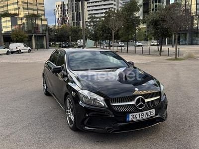 Usado Mercedes A180 AMG line 122 CV (89 kW) 2016 Negro Berlina