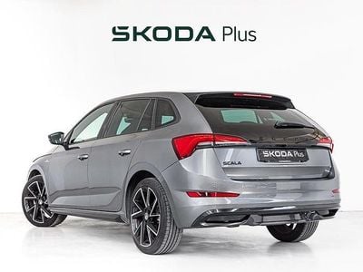 Usado Skoda Scala Monte Carlo 110 CV (80 kW) 2022 Gris Utilitario