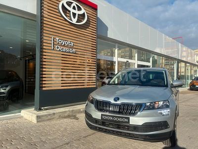 Usado Skoda Karoq Ambition 110 CV (80 kW) 2021 Gris / plata SUV