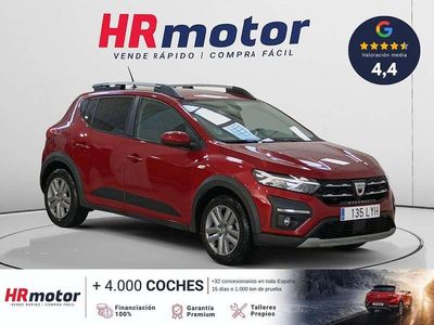Usado Dacia Sandero Comfort 101 CV (74 kW) 2022 Rojo Utilitario