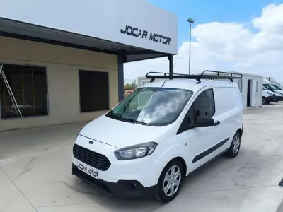 Usado Ford Transit Trend 102 CV (75 kW) 2021 Blanco Van