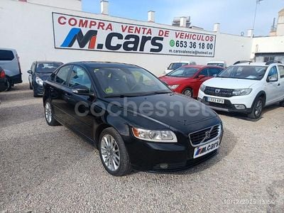 Negro Usado 2008 Volvo S40 Momentum Berlina | 6500 € (Un poco caro)