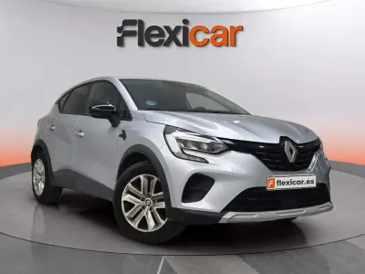 Usado Renault Captur Equilibre 101 CV (74 kW) 2023 Gris SUV