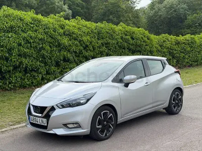 Usado Nissan Micra Acenta 92 CV (67 kW) 2021 Gris / plata Utilitario