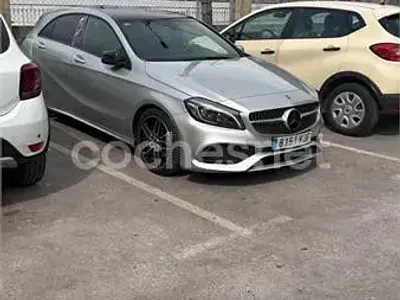 Usado Mercedes GLA180 AMG line 122 CV (89 kW) 2018 Gris / plata SUV