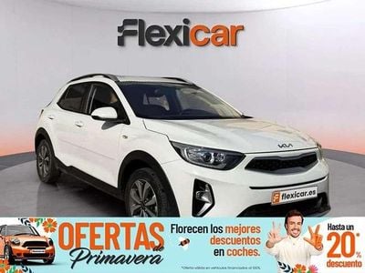 Usado Kia Stonic 84 CV (61 kW) 2022 Blanco SUV
