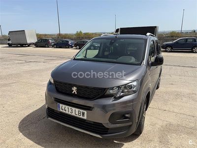 Usado Peugeot Rifter GT-line 130 CV (95 kW) 2019 Gris / plata Monovolumen