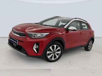 Usado Kia Stonic 120 CV (88 kW) 2022 Rojo SUV
