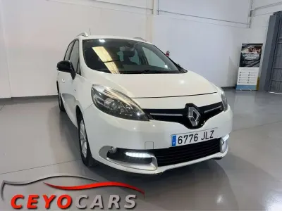 Usado Renault Scénic LIMITED 129 CV (94 kW) 2016 Blanco Monovolumen