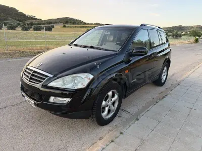 Usado SsangYong Kyron Limited 165 CV (121 kW) 2009 Negro SUV