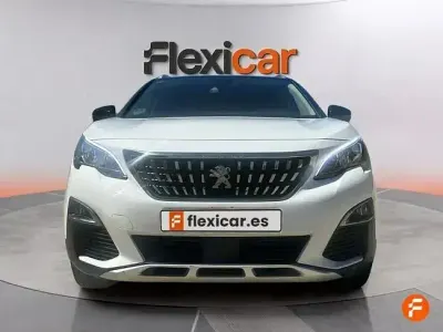 Usado Peugeot 5008 GT 130 CV (95 kW) 2021 Blanco SUV