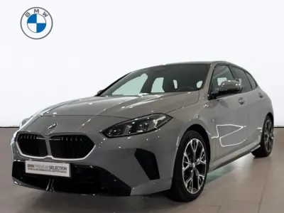 Usado BMW 120 Comfort Edition 163 CV (119 kW) 2025 Gris Utilitario