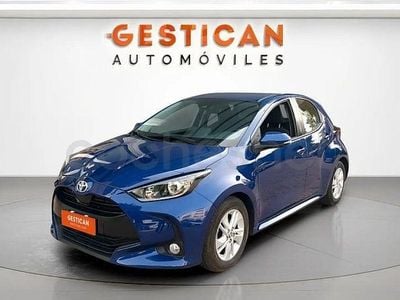 Usado Toyota Yaris Edition 125 CV (91 kW) 2024 Azul Utilitario