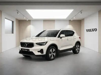 Usado Volvo XC40 Core 163 CV (119 kW) 2025 Blanco SUV
