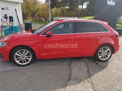 Rojo Usado 2015 Audi A3 Sportback Advanced Utilitario | 15.000 € (Precio justo)