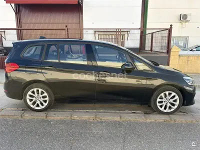 Usado BMW 218 150 CV (110 kW) 2018 Negro Familiar