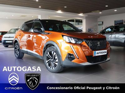 Käytetty Peugeot 2008 GT 130 HP (95 kW) 2020 Oranssi Katumaasturi
