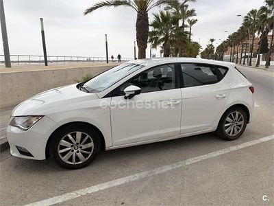 Usado Seat Leon Ecomotive 110 CV (80 kW) 2016 Blanco Berlina