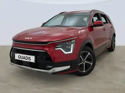Usado Kia Niro 138 CV (101 kW) 2025 Rojo SUV